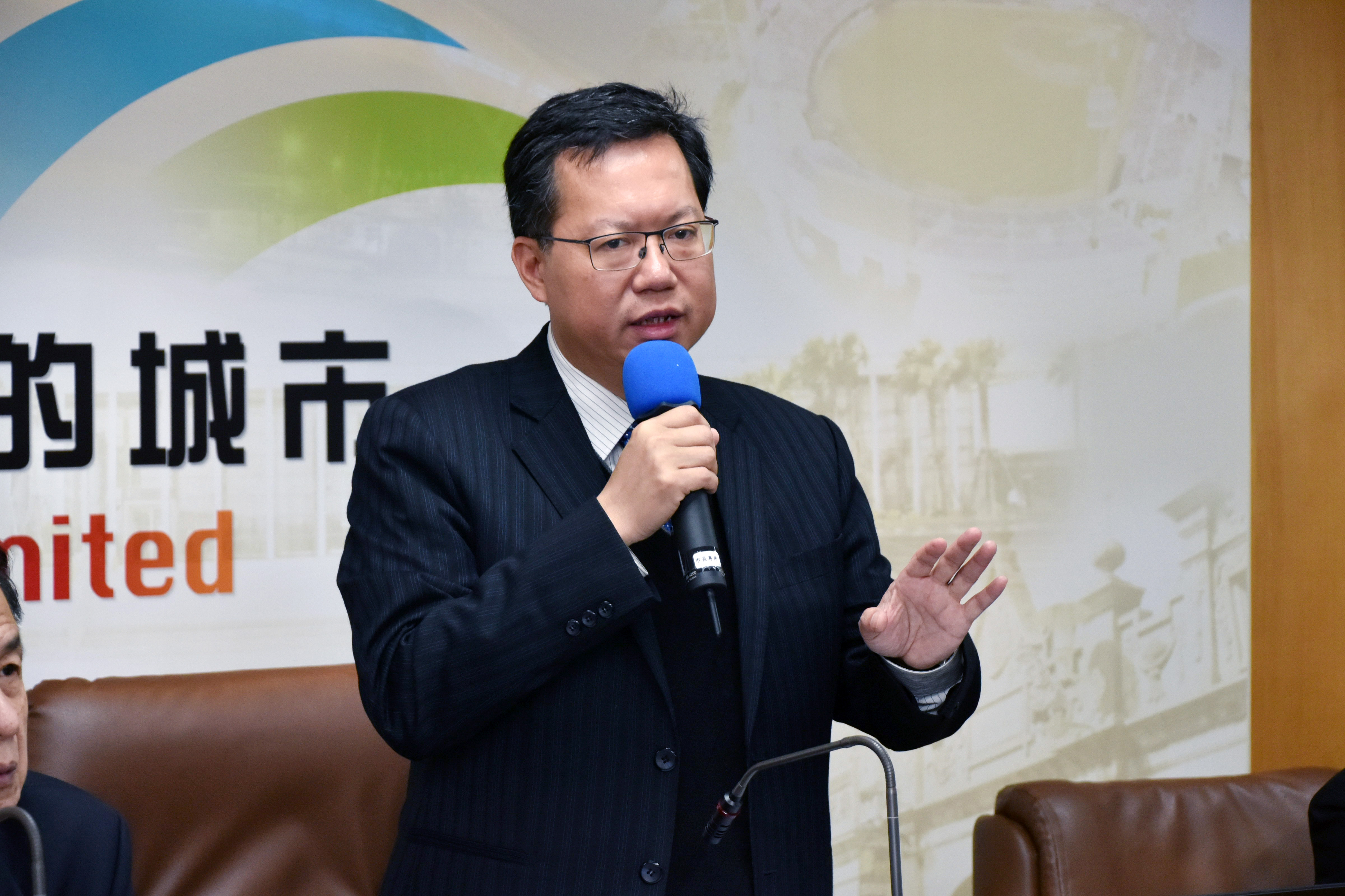 鄭市長：龍潭輕航基地比照桃園國際機場  分年分期編列預算，補助附近居民隔音設施及冷氣工程
