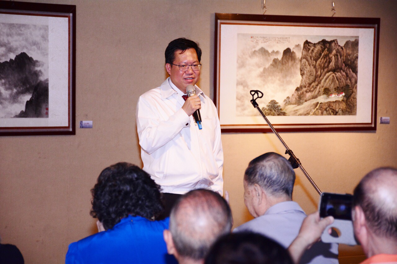 出席王獻亞九十歲畫展 鄭市長：為文化國寶大師祝壽，珍惜黑貓中隊文化資產-2