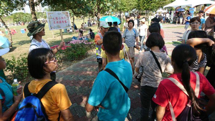 「綠色生活悠遊節」於青塘園開幕 搭綠能運具抽電動機車