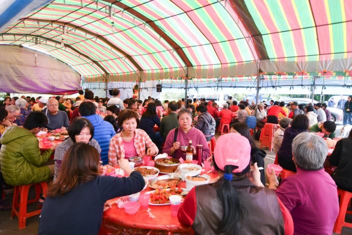 龍潭區三角林開庄福德祠「食伯公福」活動