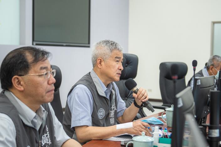 李副市長詢問振興方案相關細節