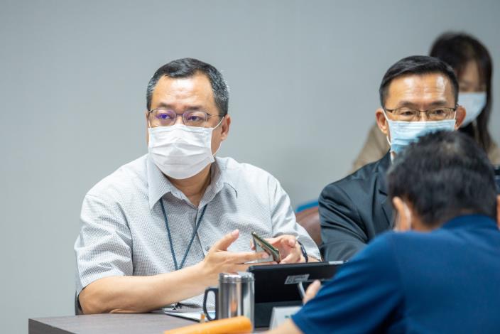 民政局長陳靜航說明防疫推動情形