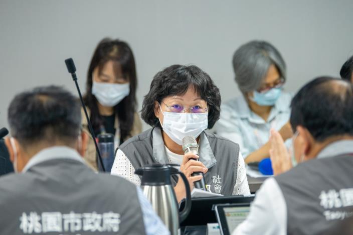 社會局長鄭貴華說明防疫補償與急難紓困等事項