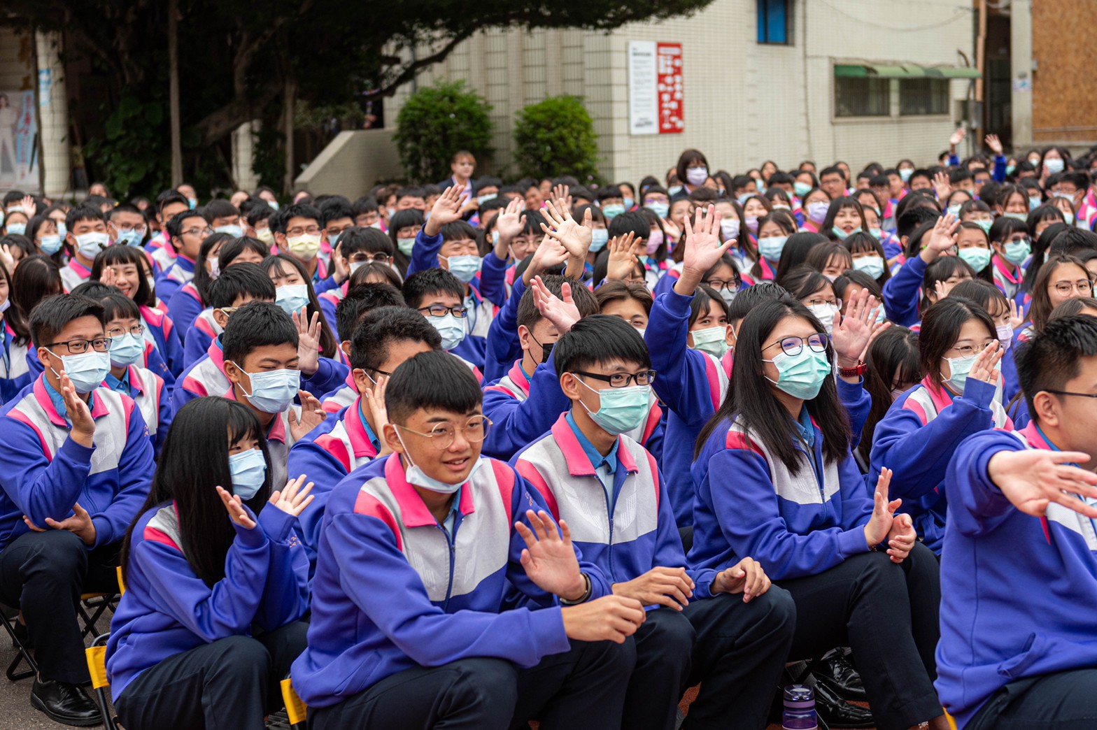 鄭市長祝福新興高中50週年生日快樂,期許辦學超越巔峰,再創桃園教育亮點