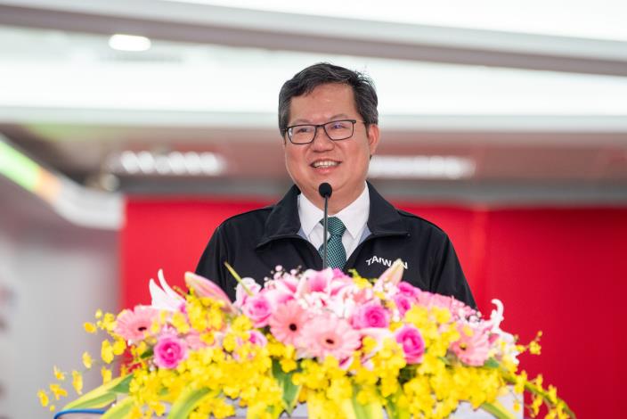 鄭市長致詞勉勵龍華科技大學讓年輕人順利進入職場，發揮所長