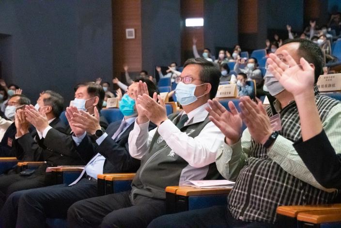 鄭市長出席109年下半年替代役績優單位及役男表揚大會暨替代役20週年專書發表活動