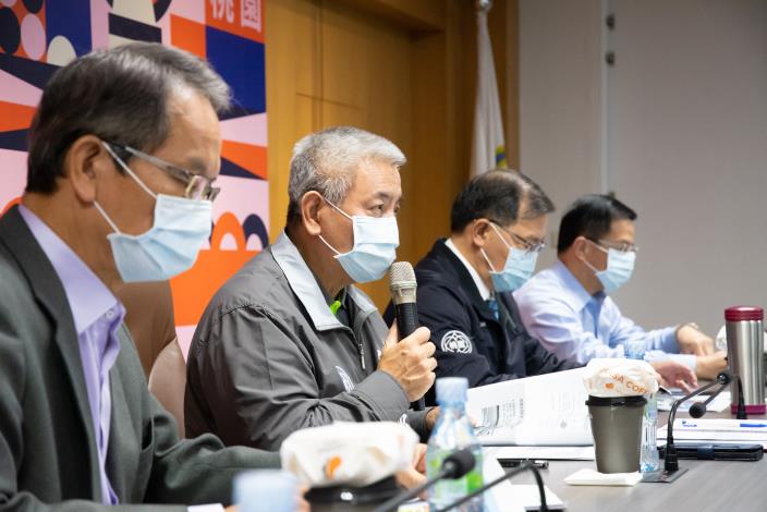 高副市長表示，面對枯水期，旱情仍相當嚴峻，因此請各市府單位、商家、工廠以及廠商等單位要有長期抗旱準備，持續落實各項節水措施