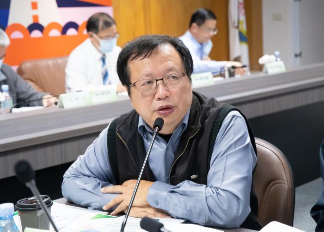 台水公司第二區管理處長呂崇德說明為降低漏水率所提出的四大因應策略