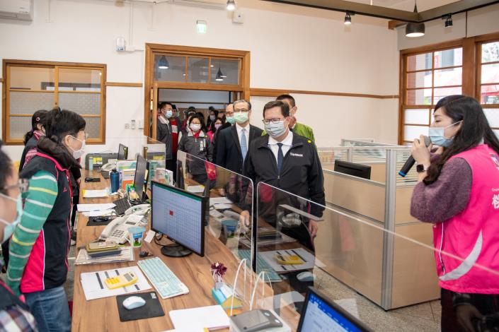 市長參觀辦公環境