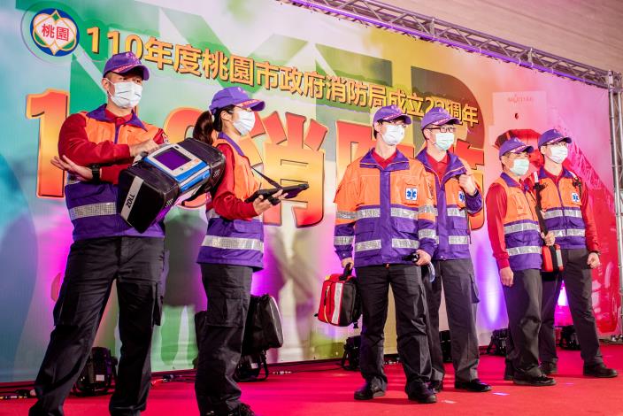 消防同仁展示設備