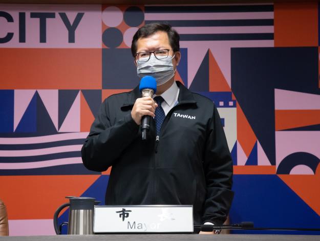 市長表示，為隨時因應疫情變化，滾動檢討防疫對策，除每週三於市政會議舉行防疫專案報告外，將於每週一加開防疫專案會議，以高標準防疫，讓市民安心