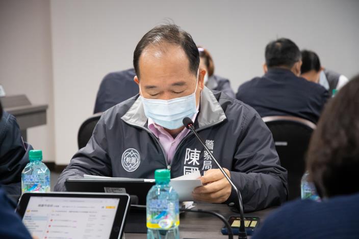 警察局長簡報說明，警察局協助的防疫事項及執行成效