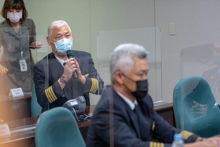 機組人員分享執勤及檢疫執行情況