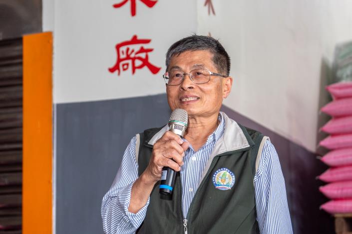 松榮碾米廠長李榮福致詞