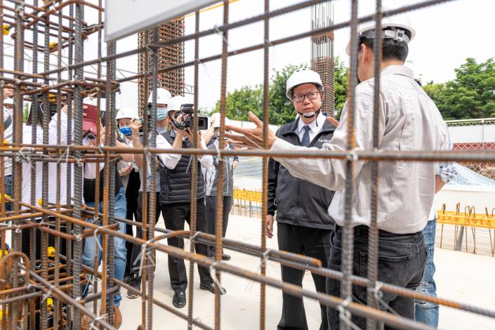 鄭市長聽取說明