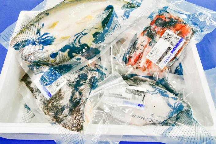頂級海鮮A組合，價值2,000元，擁有多種類的新鮮魚貨