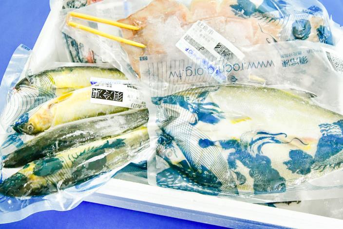 炭烤海鮮B組合，價值1,200元，適合中秋假期與家人共享