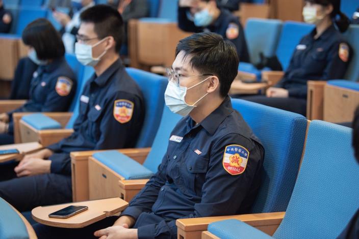 台灣居家檢疫體系成功的關鍵，在於民政及警政互相合作，協助衛政系統建構完整有效的體系