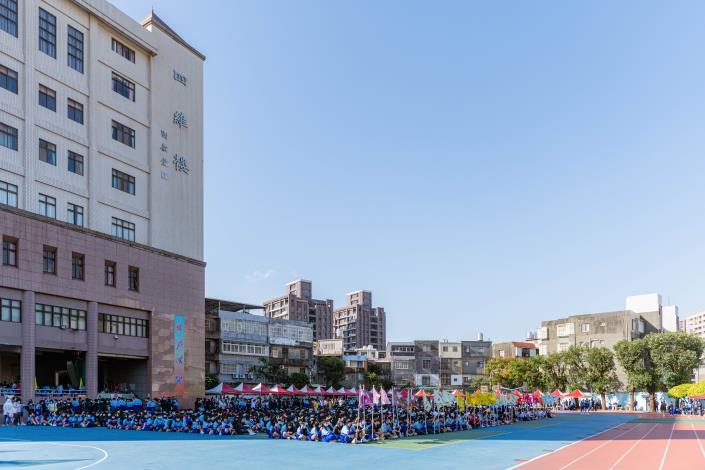 今日活動包括校內運動競賽及趣味競賽等項目