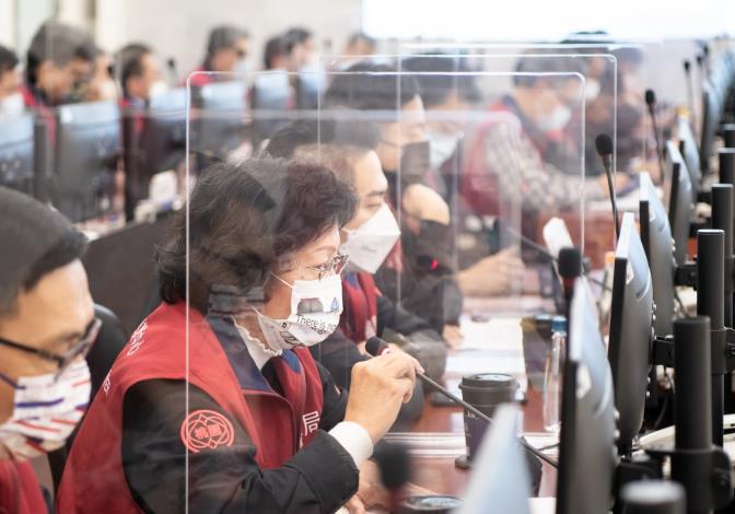 社會局鄭局長說明長照機構加強防疫措施