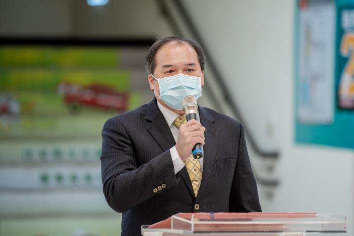 桃園市消防器材工程商業同業公會理事長李春輝致詞