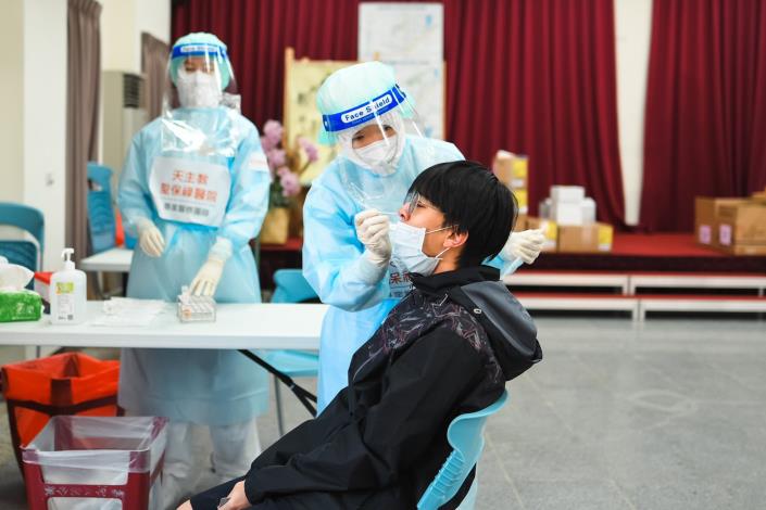 桃園設置14處採檢站，方便民眾就近採檢