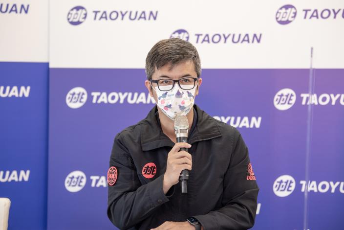 新聞處長主持疫情說明記者會