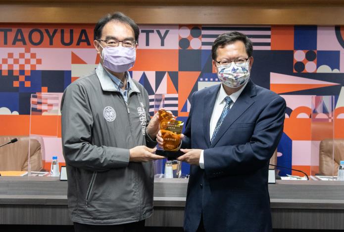勞動局積極推動身心障礙者就業，獲得110年勞動部「身心障礙者就業促進業務考核」優等獎