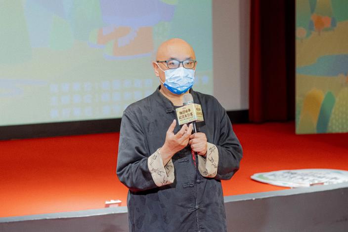 策展人史祖德表示，每場次皆安排導演或製作團隊映後座談，讓觀眾能更貼近紀錄片所欲呈現的議題