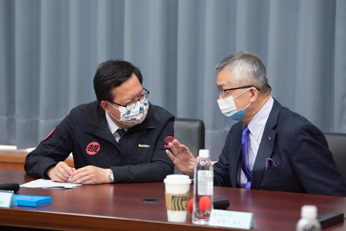 市長感謝東培公司提供好的就業環境，讓年輕人在職場圓夢，追求人生的目標