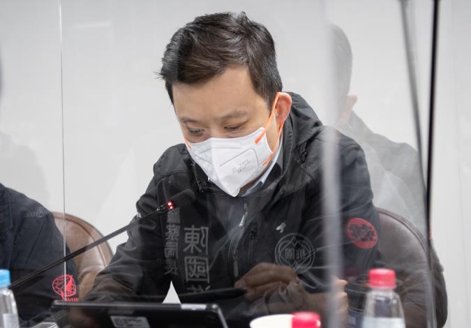 秘書處長說明市府員工確診人數