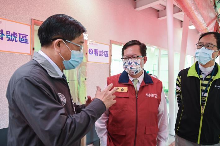 衛生局長王文彥說明「桃園模式三合一服務」方案