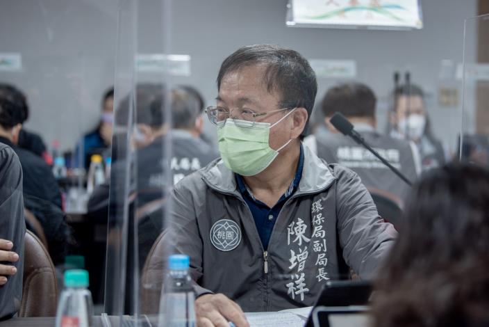 環保局陳副局長說明