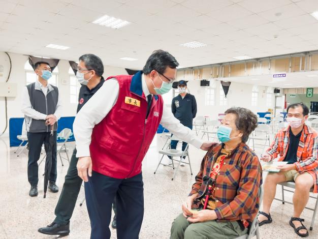 鄭市長向市民朋友問候致意