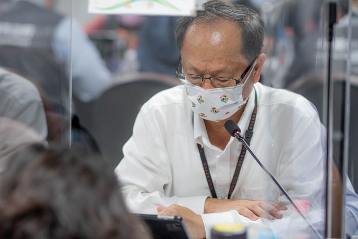 市府各局處首長列席防疫專案會議
