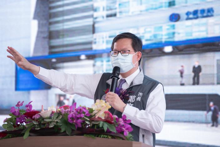鄭市長表示，桃園鐵路地下化是桃園的百年建設，能促進桃園都市發展、縫合前後站