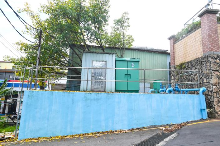 龜山區「華美社區加壓受水設備改善工程」完工通水，解決高地社區漏水問題，並提升用水品質