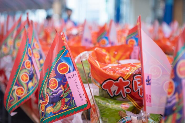 中壢慈惠堂中元普渡法會供品，將捐贈給社福團體或有需要的弱勢家庭