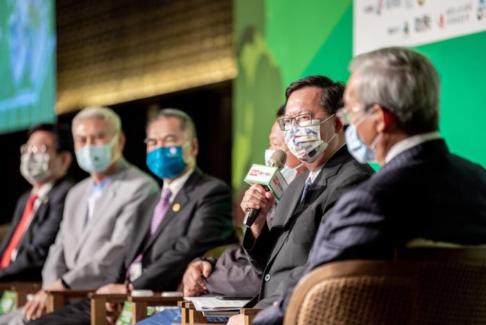 市長專題演講後，由財訊雙週刊社長謝金河擔任主持人，與嘉義縣長翁章梁、台灣中油公司董事長李順欽、宏國建設執行長林鈺芳、中華電信執行副總經理林榮賜、穩懋董事長陳進財進行交流對談