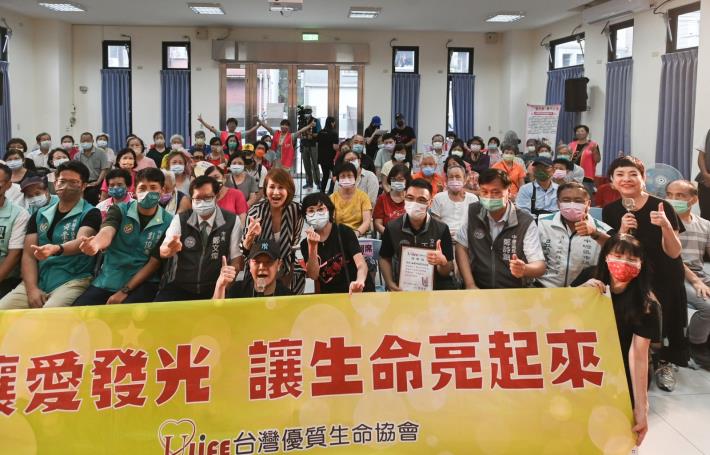 市長偕來賓、聽眾一同合影留念