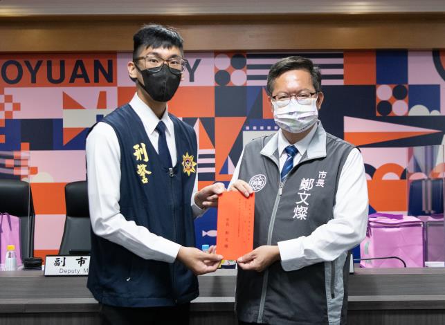 鄭市長說明，桃警團隊透過「向上溯源、向下刨根」的緝毒策略，全力打擊販毒集團，守護市民健康