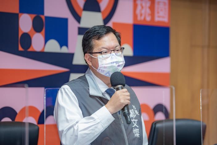 鄭市長期盼改造後的龍潭市場，成為富有客家特色、人本友善且便捷的傳統市場，帶來更多人潮與商機