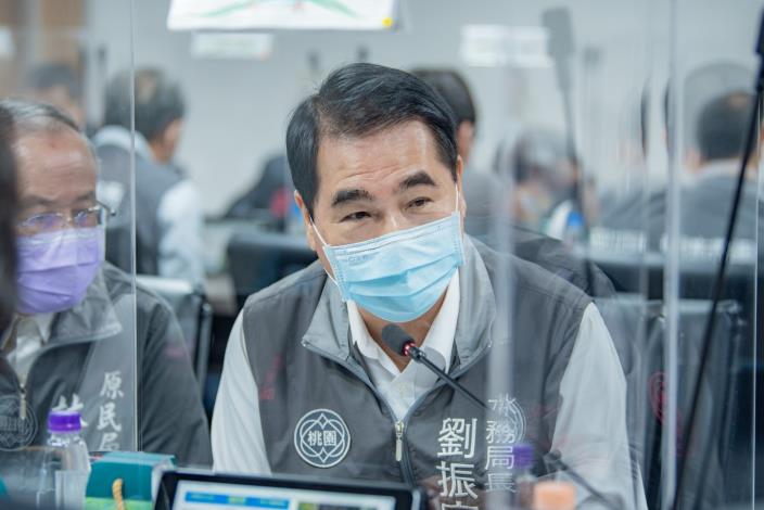 水務局劉局長說明，大嵙崁清淤輸送系統工程將預計於113年9月完工
