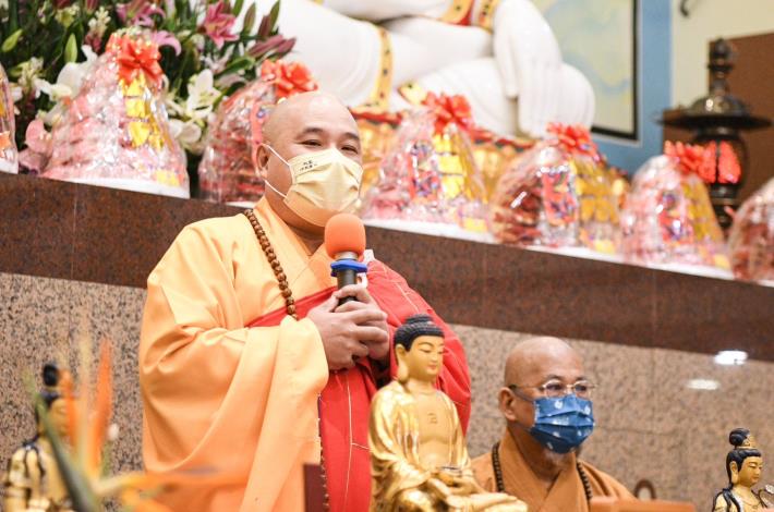 桃園佛教蓮社住持釋明靄肯定鄭市長在宗教、國事上的努力