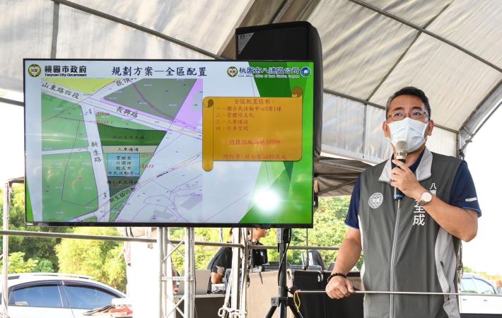 八德區長說明市民活動中心規劃