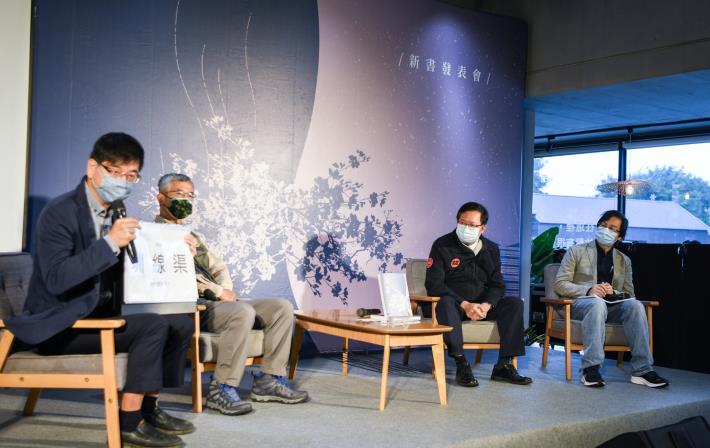 林講師非常熟悉埤圳演變史及桃園在地文史，今日與眾人分享桃園埤塘命名文化