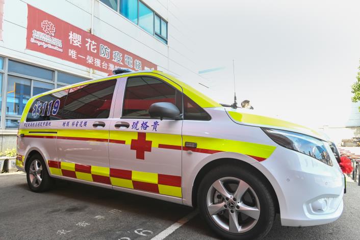 櫻花電梯公司捐贈新型救護車1輛，未來將配置於新坡分隊