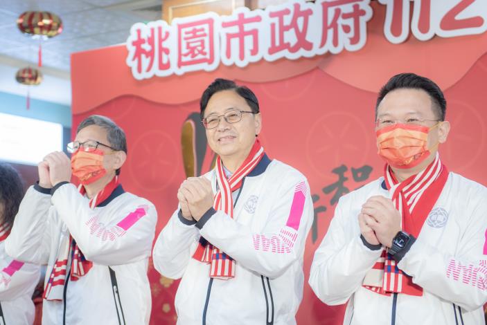 市長向各局處同仁拜年