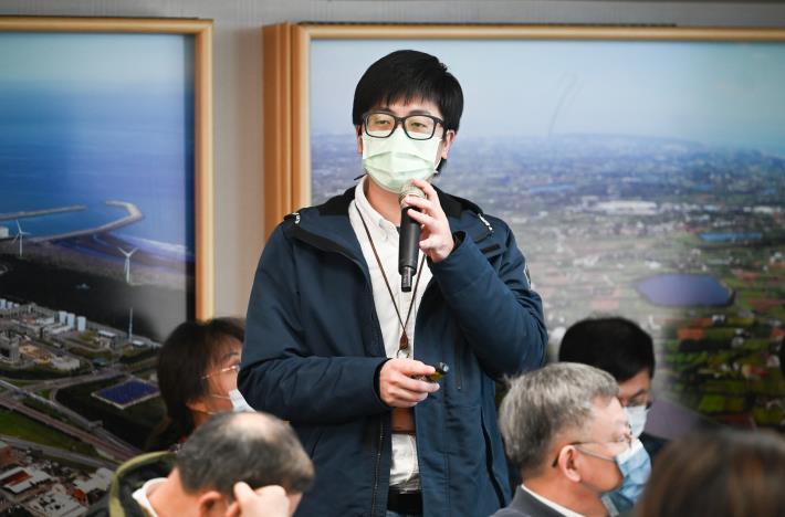 交通工程科科長曾啟倫簡報說明