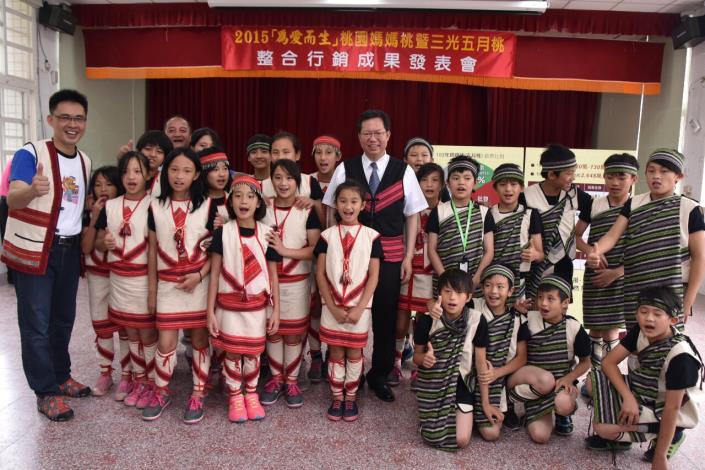 120萬顆桃園媽媽桃暨三光五月桃完銷  鄭市長：協助復興區行銷農產品，今年的行銷寫下動人故事，明年力拼更好銷售成績